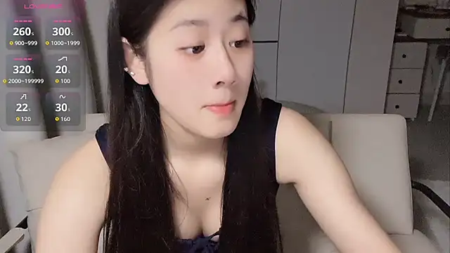 Yvonne-07 online show from May 27, 4:48 pm