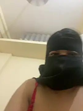 sara   fun online show from February 15, 11:53 am