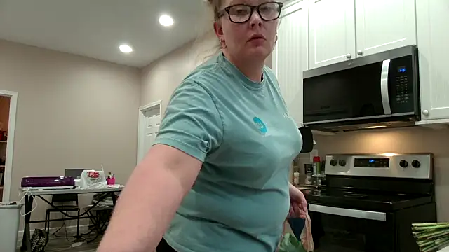 kissmyarch online show from March 29, 10:42 pm