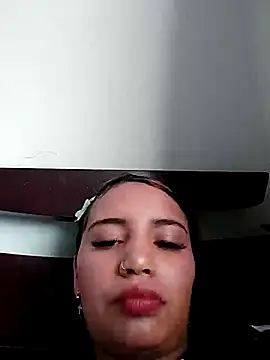 liliymike19 online show from February 14, 7:16 pm