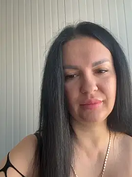 MeganBlueq online show from February 3, 8:30 am