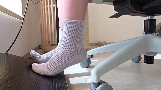 Feetbeth online show from March 2, 7:09 pm