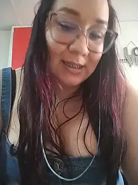 sharon G online show from May 22, 6:28 pm