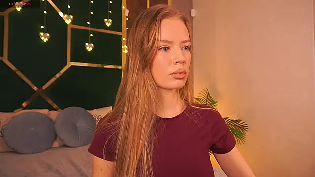 MollyyMayy online show from March 14, 3:57 pm