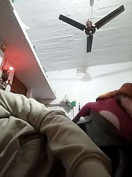 Lovely priya1001 online show from December 16, 2:28 am