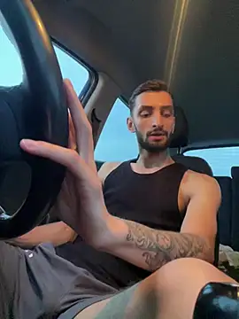 Juliann69Ramiro online show from August 2, 8:01 pm