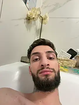 Juliann69Ramiro online show from March 2, 5:52 pm