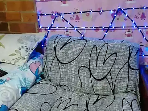 LunaVinxxen online show from March 7, 7:04 am