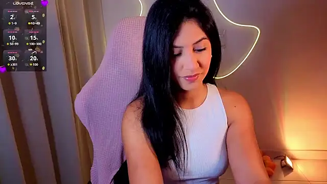 chloebum  online show from February 10, 11:02 am