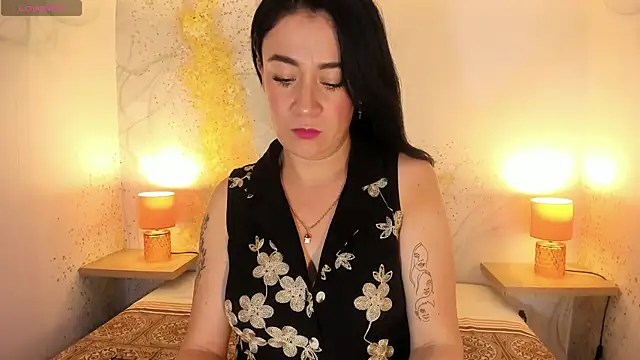 Victoria01  online show from January 17, 3:36 am