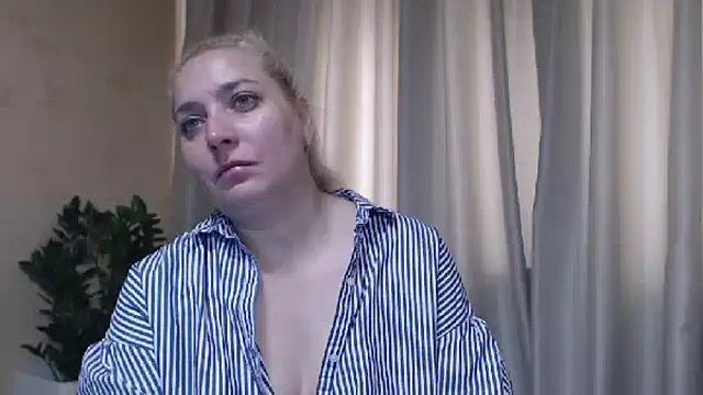 sweetpussy13 online show from May 28, 6:00 am