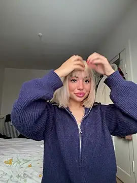 SilkyMira online show from January 7, 1:03 pm