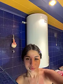 SilkyMira online show from May 29, 6:50 pm