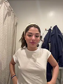 SilkyMira online show from January 17, 2:13 pm