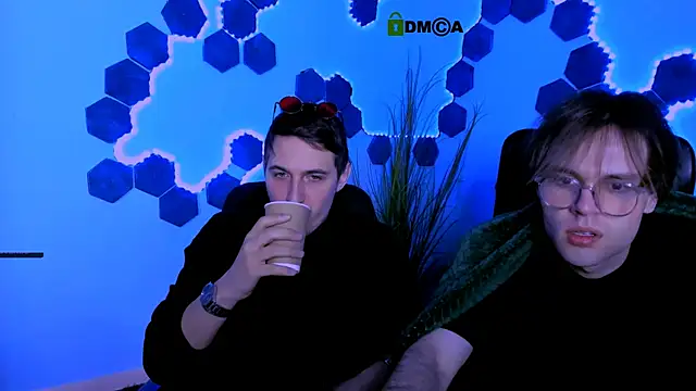 beauty liam online show from February 12, 12:45 am