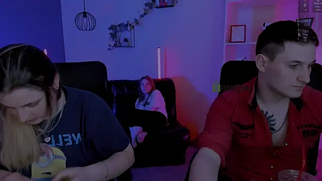 beauty liam online show from April 16, 2:23 am