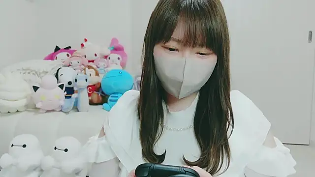 yuyuchan   online show from April 8, 11:01 am