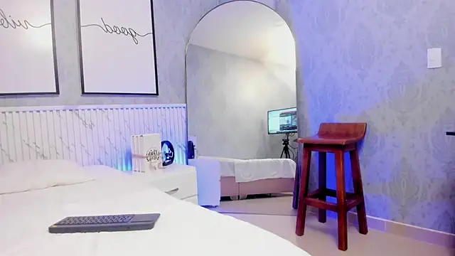 goodgirl22   online show from June 12, 11:24 pm