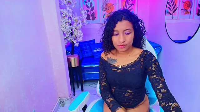Nina willyams online show from December 14, 3:34 am