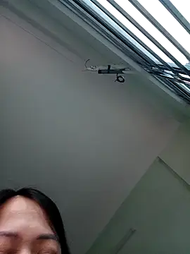 -Lisa  online show from April 2, 2:20 am