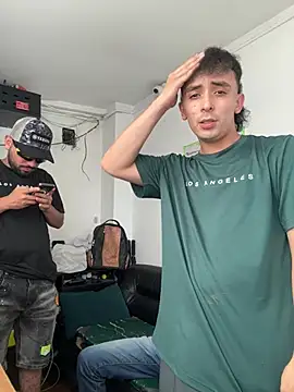 jamess 0 online show from July 1, 7:02 pm