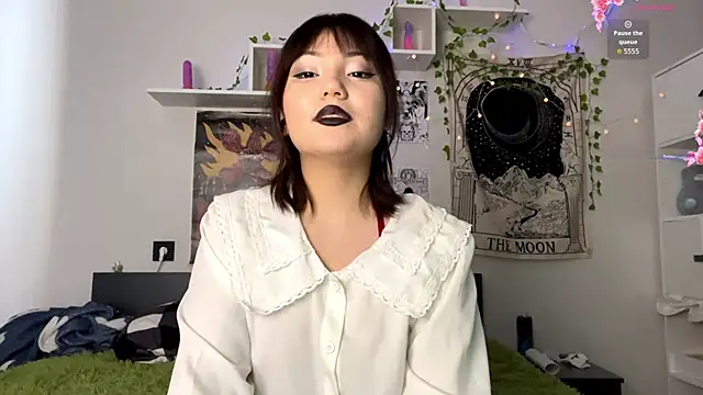 UrPrincessSuki online show from February 28, 10:03 am