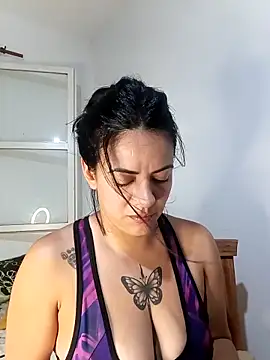 luluclark69 online show from February 18, 12:21 am