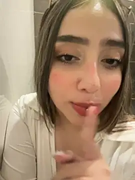 Megumibunny online show from February 12, 10:11 pm