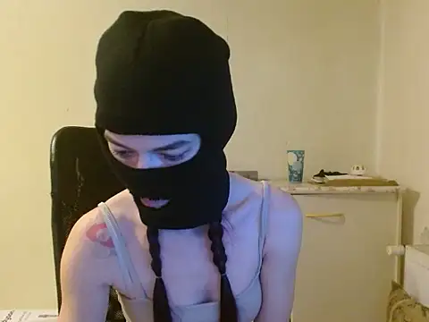 ntrlbdyy online show from December 16, 7:25 am