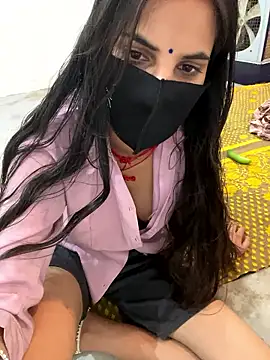 Pooja Love143 online show from May 30, 2:26 pm