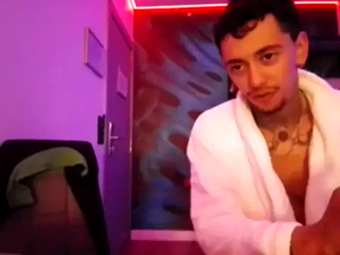 sorbetedeframbuesa68 online show from February 6, 9:40 pm