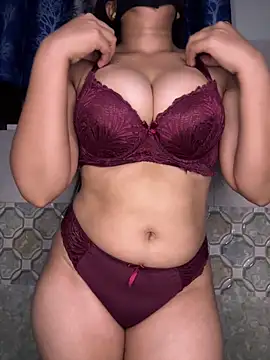 Oh Priya online show from April 14, 6:30 pm