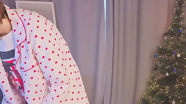 Leyla crsh online show from December 17, 6:17 am