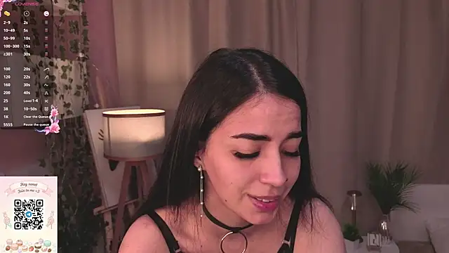EmmyNoel online show from May 10, 7:27 pm