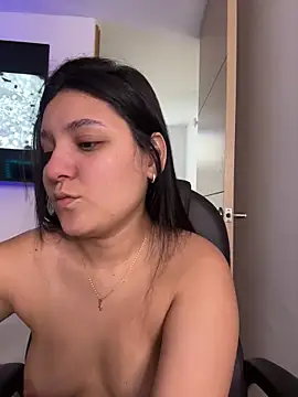 Camila sanchez25 online show from June 25, 7:26 pm