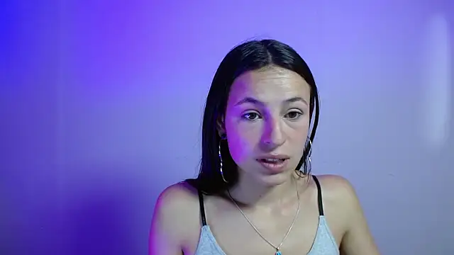 yiskasmith online show from March 6, 6:25 pm