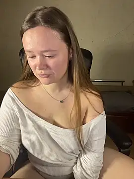 CaramelleSugarr online show from April 2, 6:38 pm