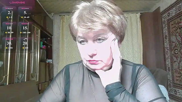 Casey peach online show from April 29, 5:30 pm