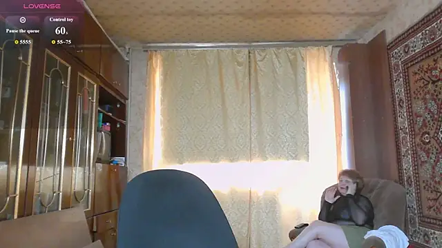 Casey peach online show from May 3, 11:24 am