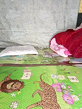 hi-miki online show from April 4, 11:20 am