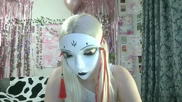 MysticYumiko online show from December 22, 3:04 pm