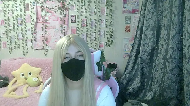 MysticYumiko online show from February 11, 5:25 pm