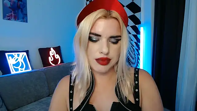 Ariana Saint online show from December 19, 6:11 pm