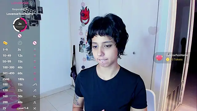 harakitty  online show from March 13, 1:40 am