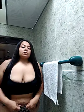 violet  rouse   online show from February 22, 3:46 pm