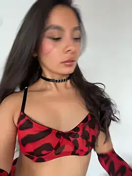 Nicollewest1 online show from February 20, 4:52 pm