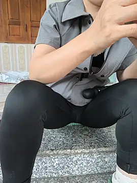 Sweet-Berryy online show from May 30, 11:43 pm