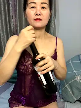 yunyun52012 online show from January 6, 9:13 am