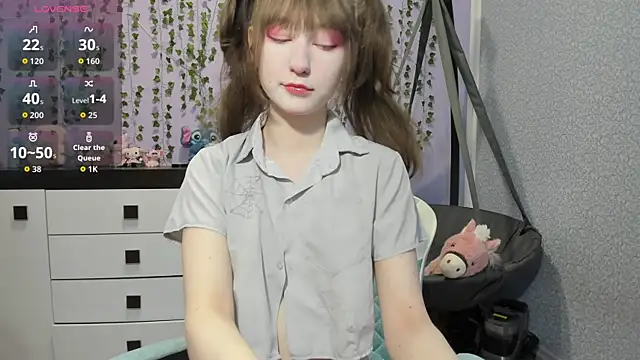 Yoonhee ki online show from May 29, 2:59 pm