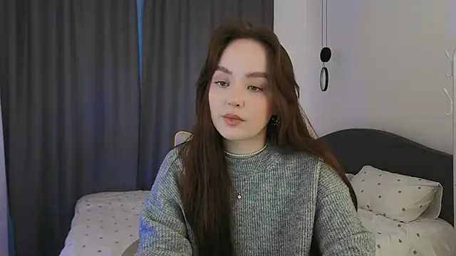 fallin lovee online show from April 6, 1:34 pm